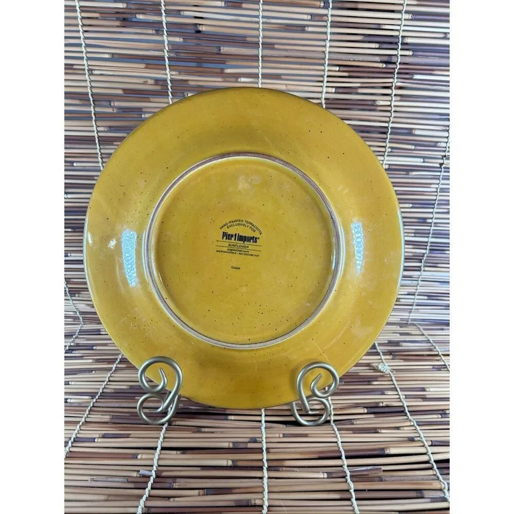 PIER 1 IMPORTS Sunflower Dinner Plate 10 1/2